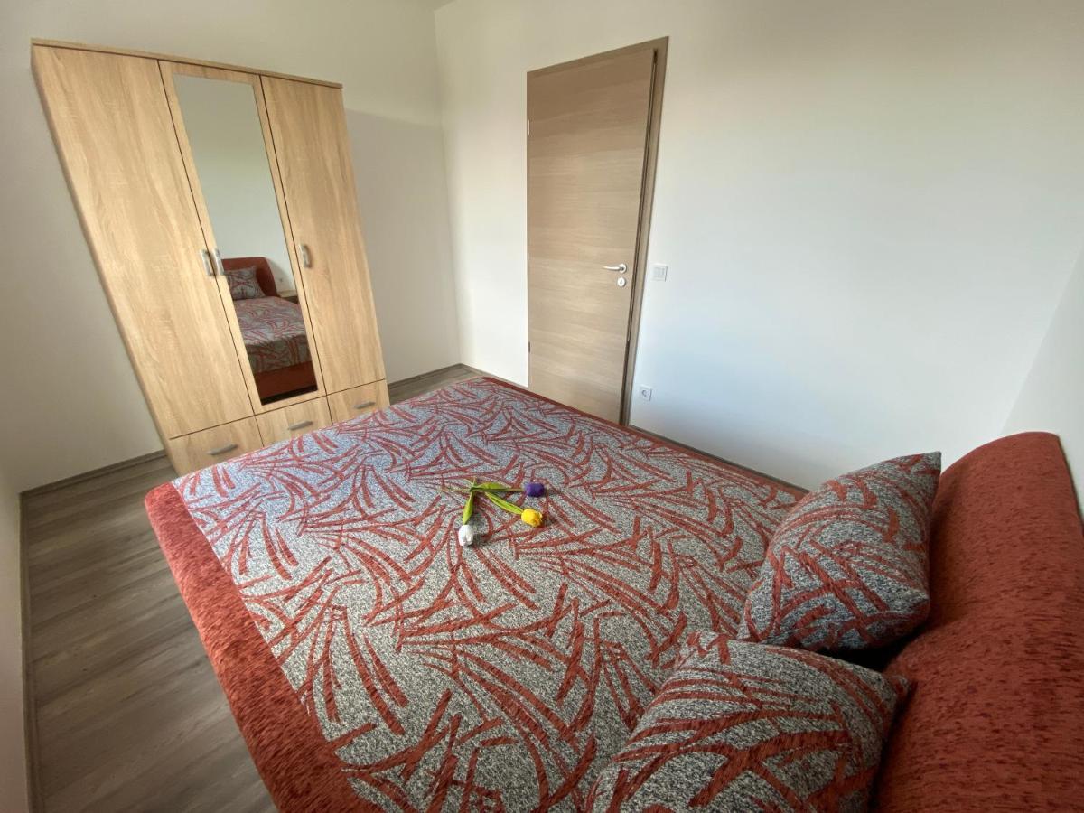 Mifi Apartman Balatonlelle Buitenkant foto