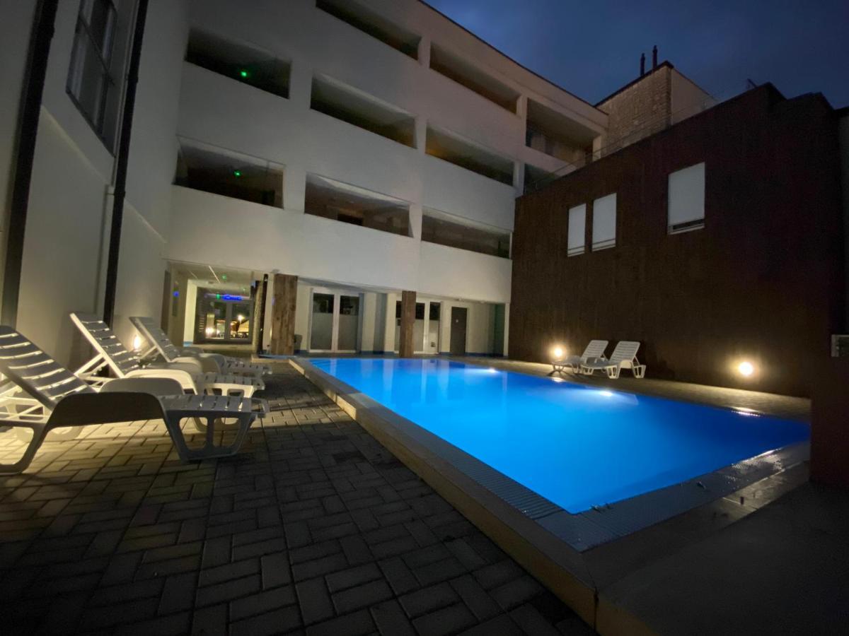 Mifi Apartman Balatonlelle Buitenkant foto