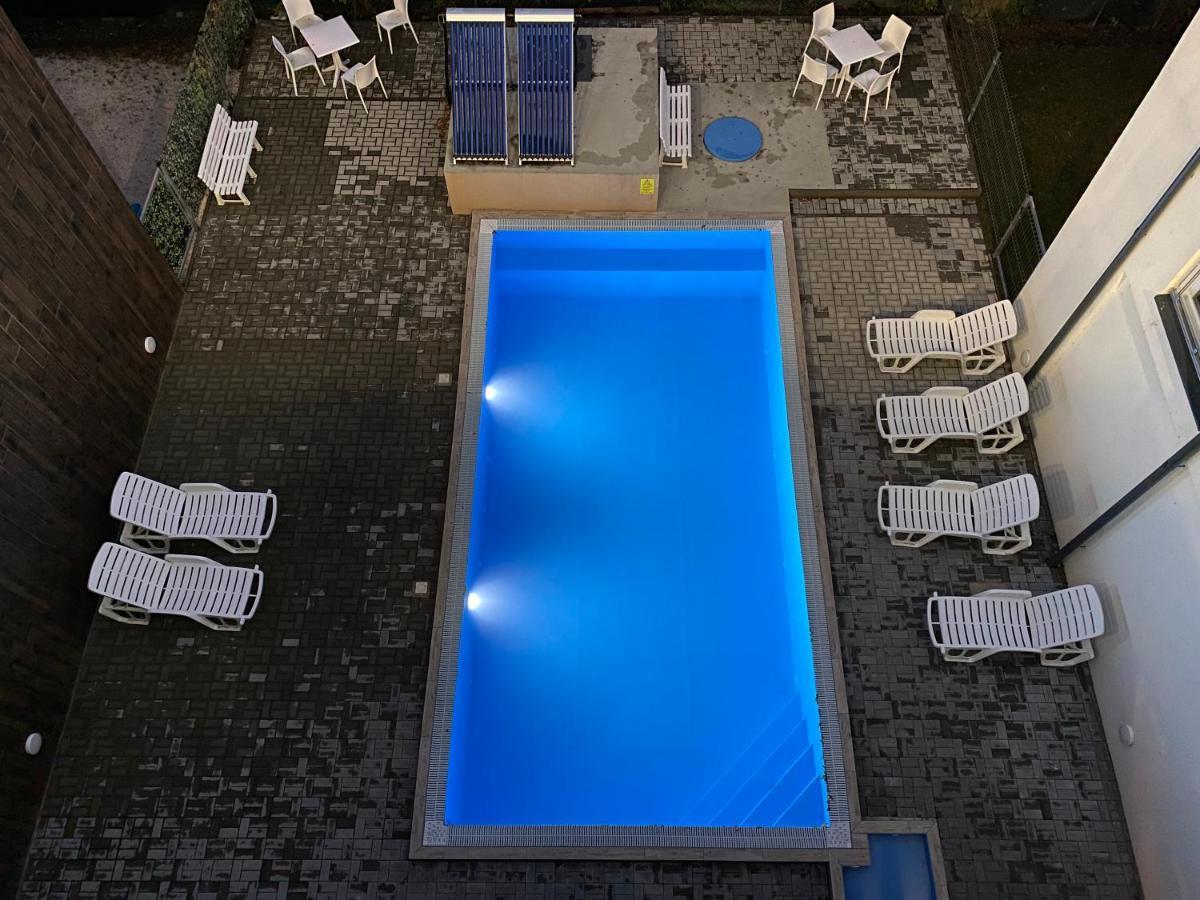 Mifi Apartman Balatonlelle Buitenkant foto