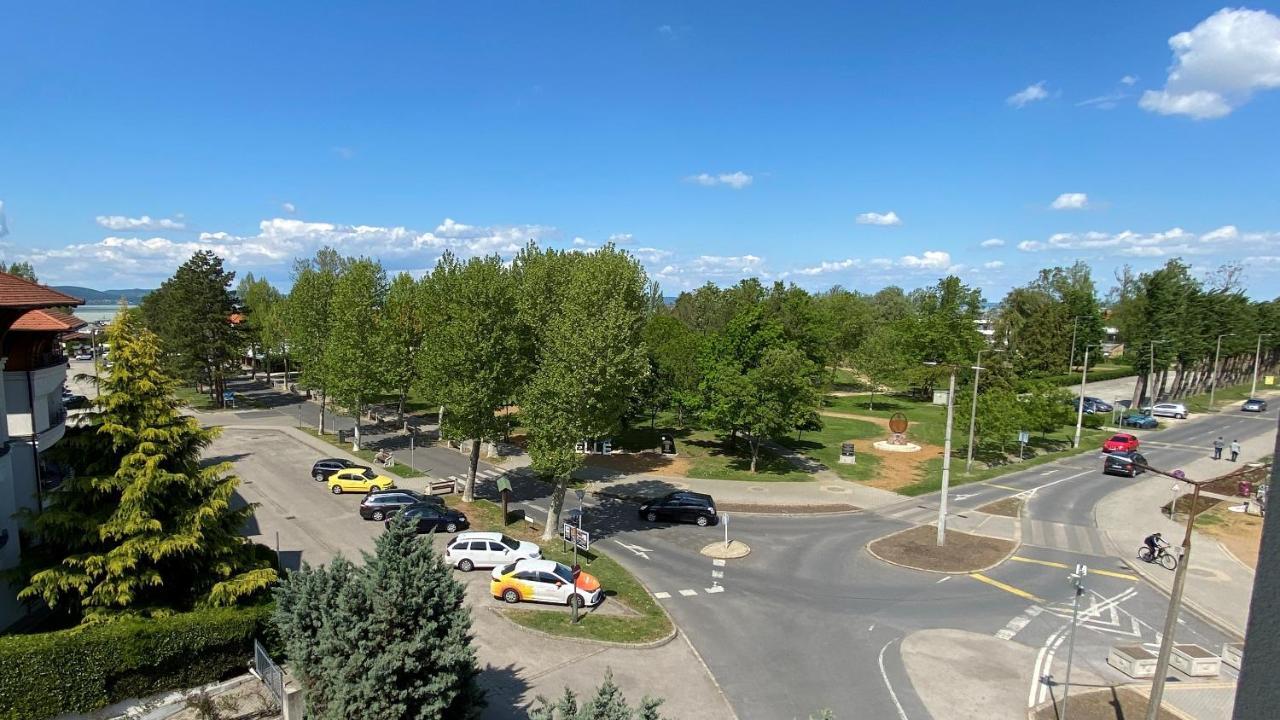 Mifi Apartman Balatonlelle Buitenkant foto